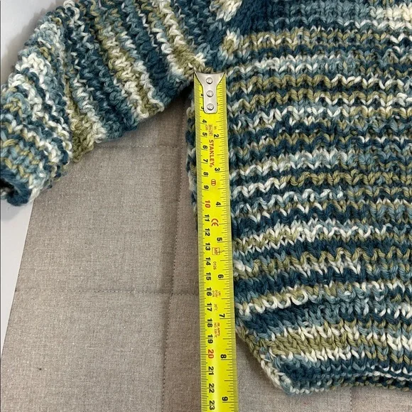 Sweater. Hand made. Vintage. Chunky Knit Multicolor Sweater - Picture 2 of 4